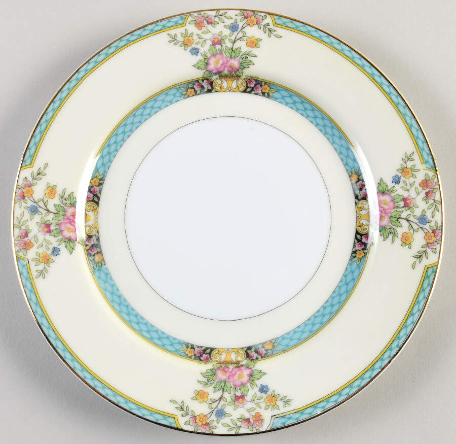 Cyrano Luncheon Plate by Noritake-1