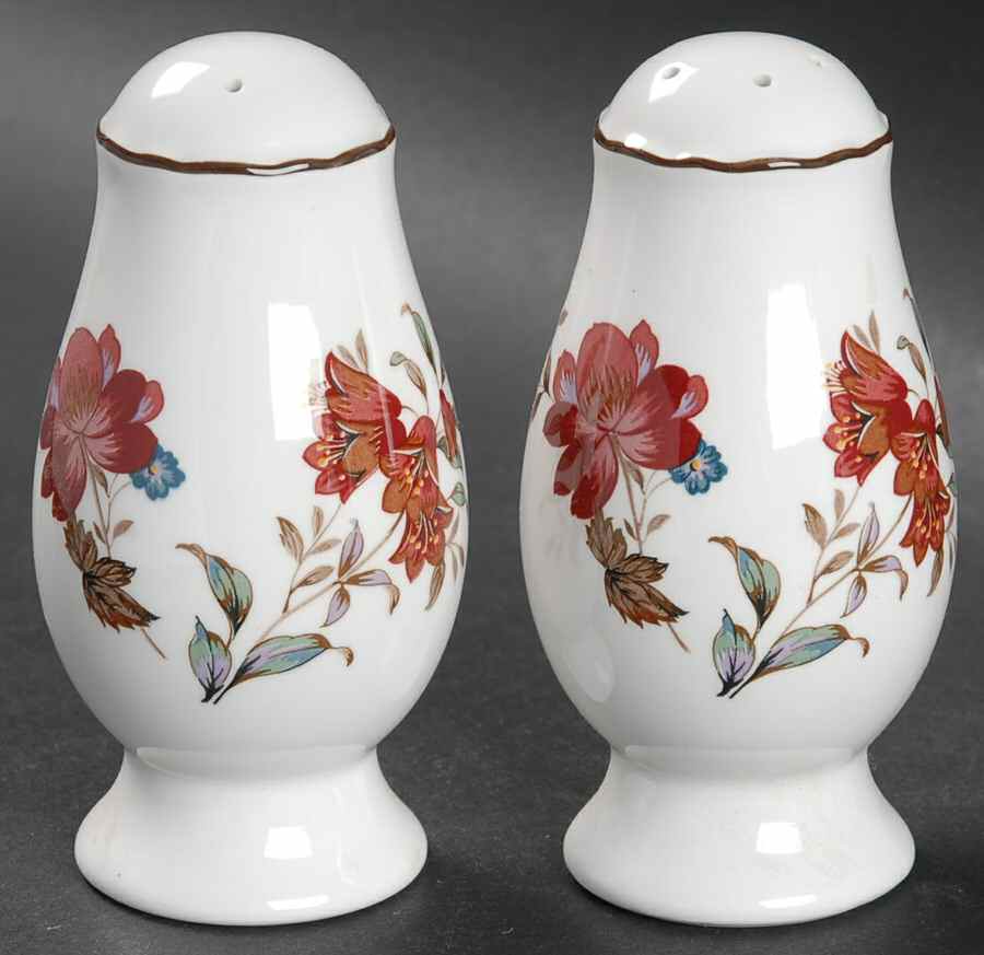 Damask Bouquet Salt & Pepper Set by Noritake-1