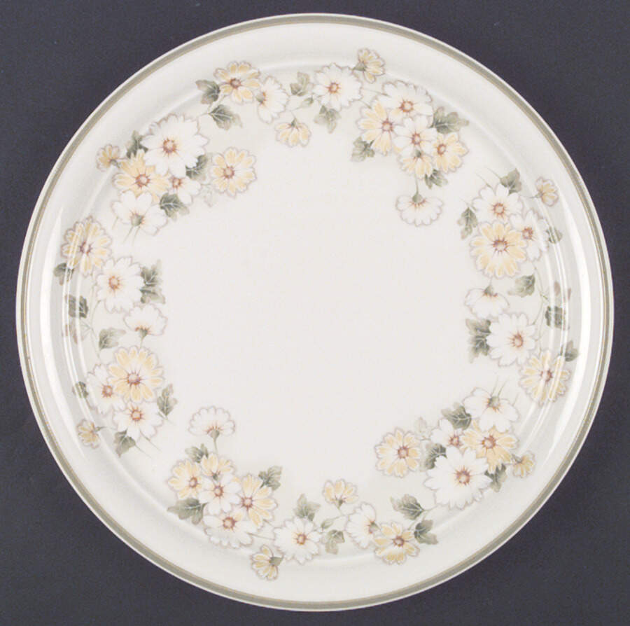 Daisygarland Dinner Plate by Noritake-1