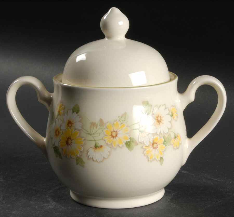 Daisygarland Sugar Bowl & Lid by Noritake-1