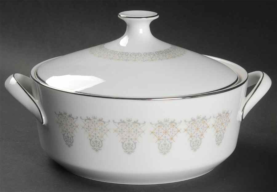 Dakota Round Covered Vegetable by Noritake-1