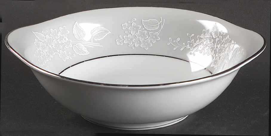 Damask Lugged Cereal Bowl by Noritake-1