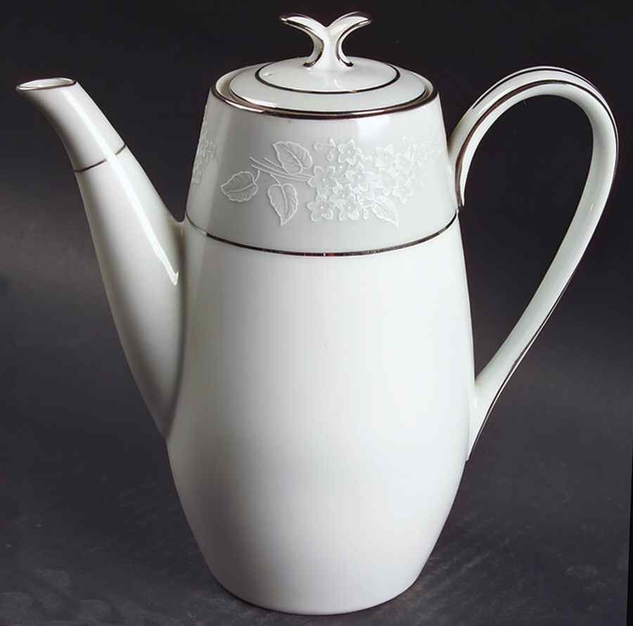 Damask Small Coffee Pot & Lid by Noritake-1