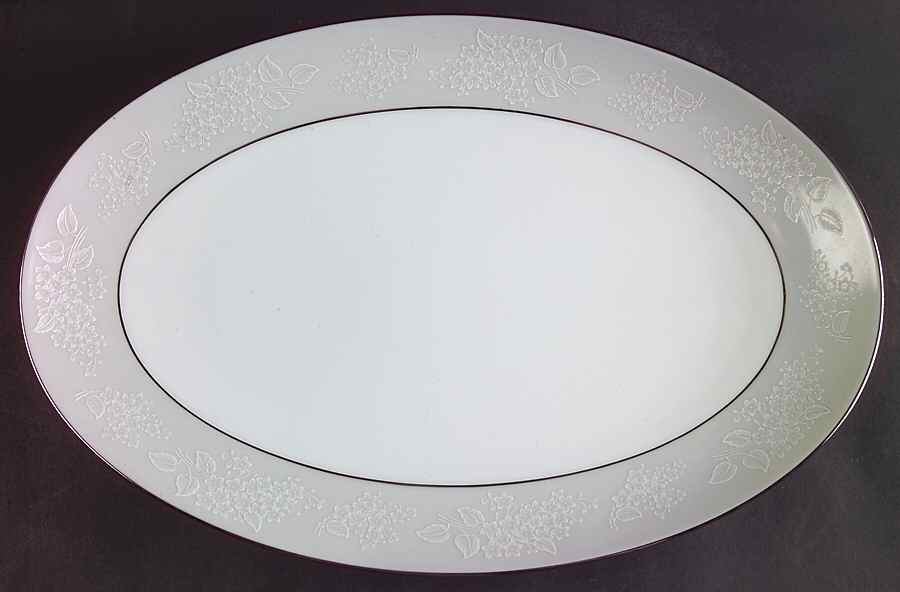 Damask 16" Oval Serving Platter by Noritake-1