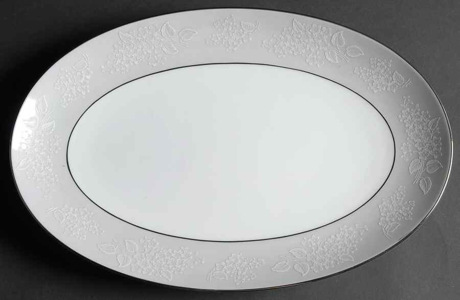 Damask 14" Oval Serving Platter by Noritake-1