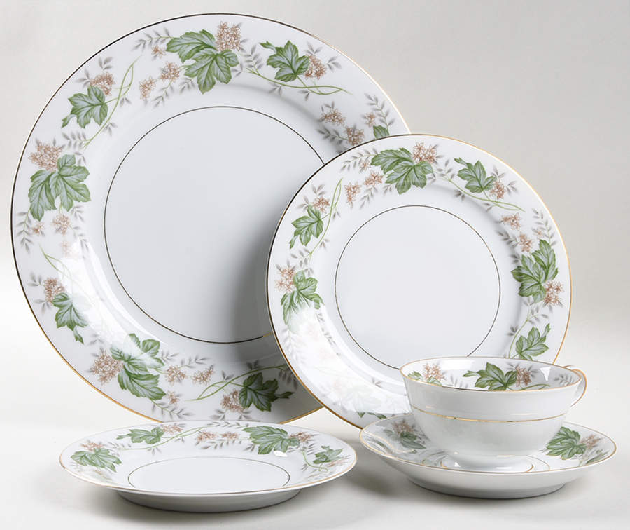 Daphne 5 Piece Place Setting by Noritake-1
