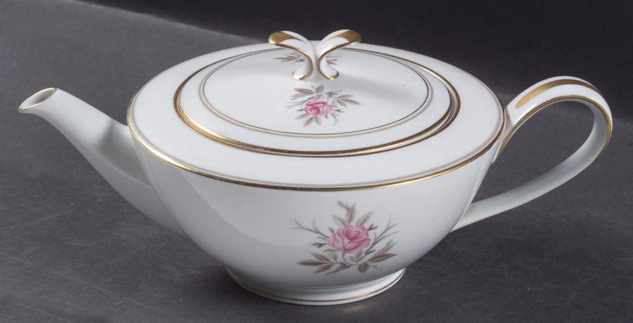 Daryl Small Teapot & Lid by Noritake-1