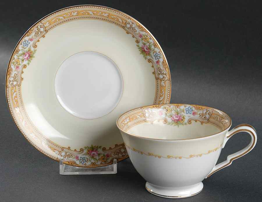 Darleen Footed Cup & Saucer Set by Noritake-1
