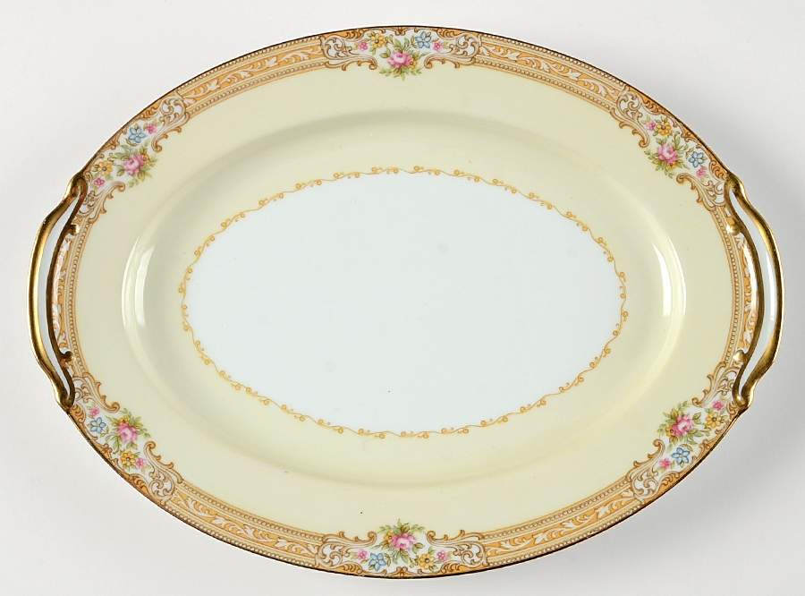 Darleen 11" Oval Serving Platter by Noritake-1