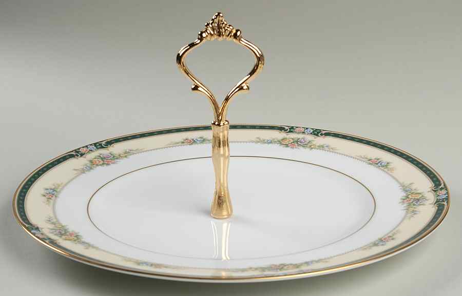 Darnell Round Serving Plate with Handle (DP) by Noritake-1