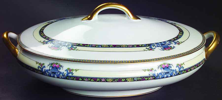 Daventry Oval Covered Vegetable by Noritake-1