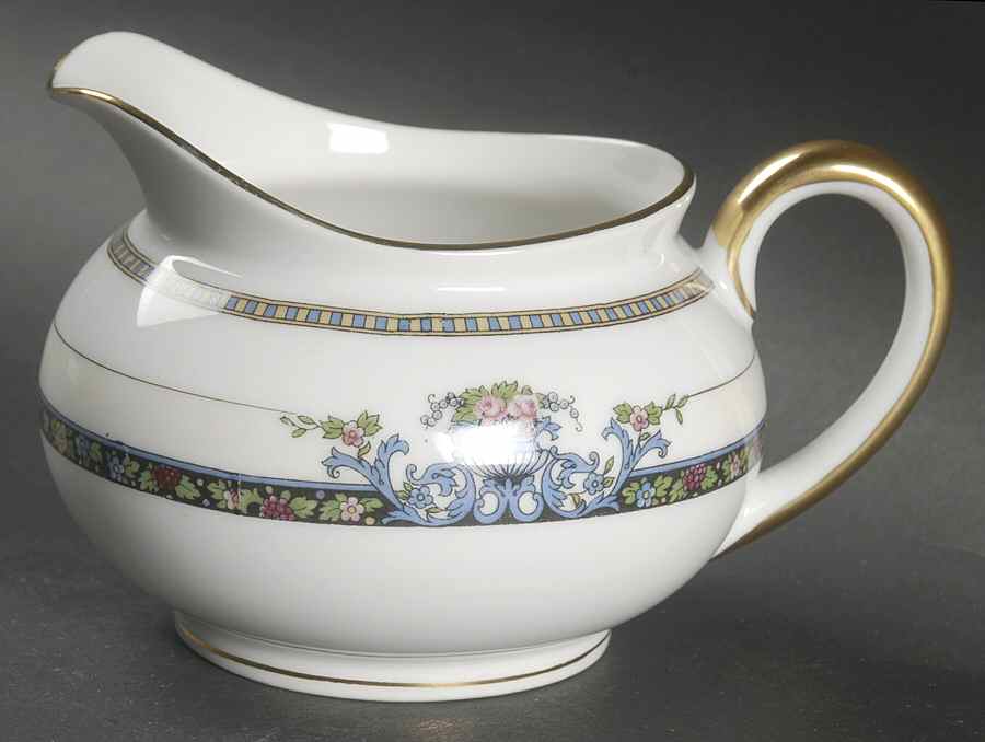 Daventry Creamer by Noritake-1