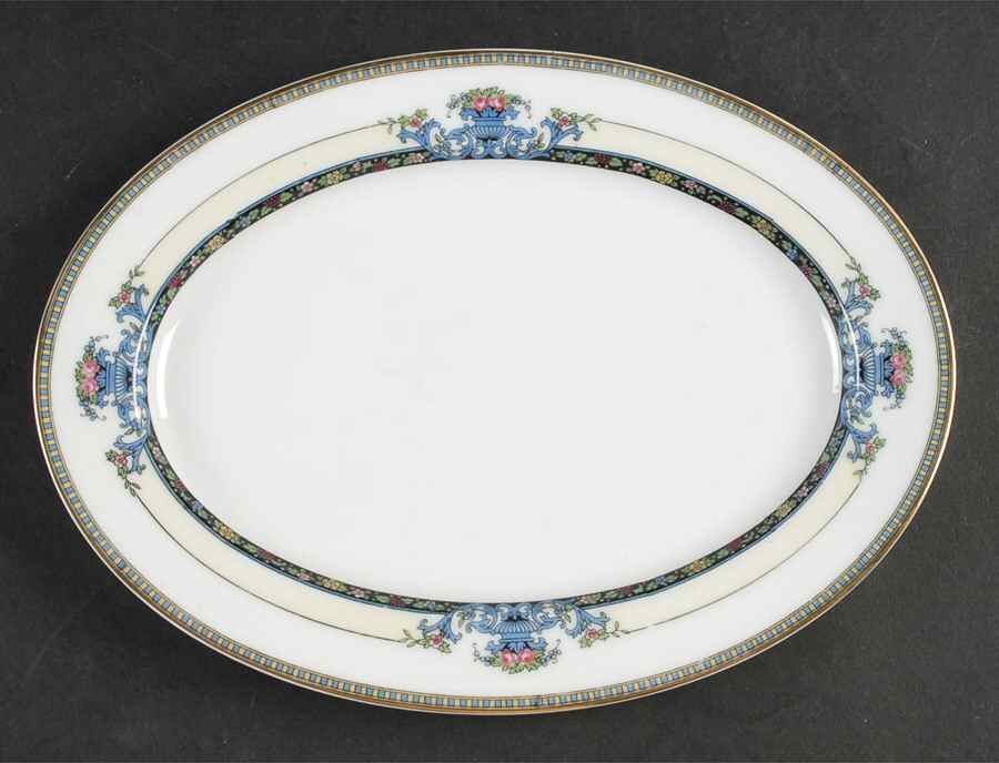 Daventry 10" Oval Serving Platter by Noritake-1