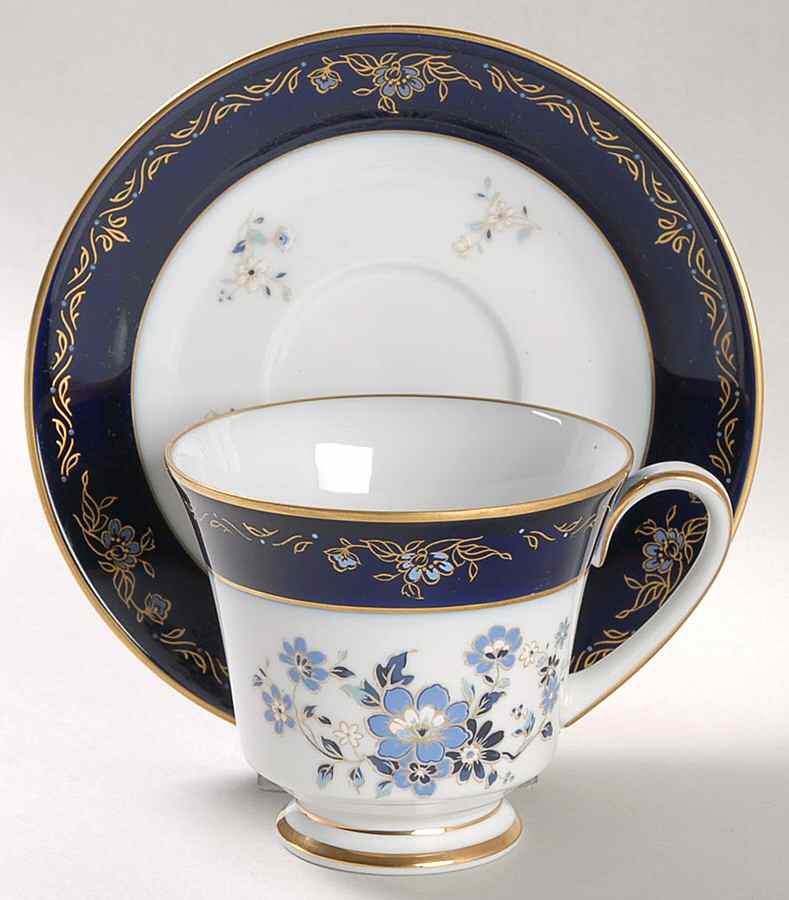 Dazure Footed Cup & Saucer Set by Noritake-1