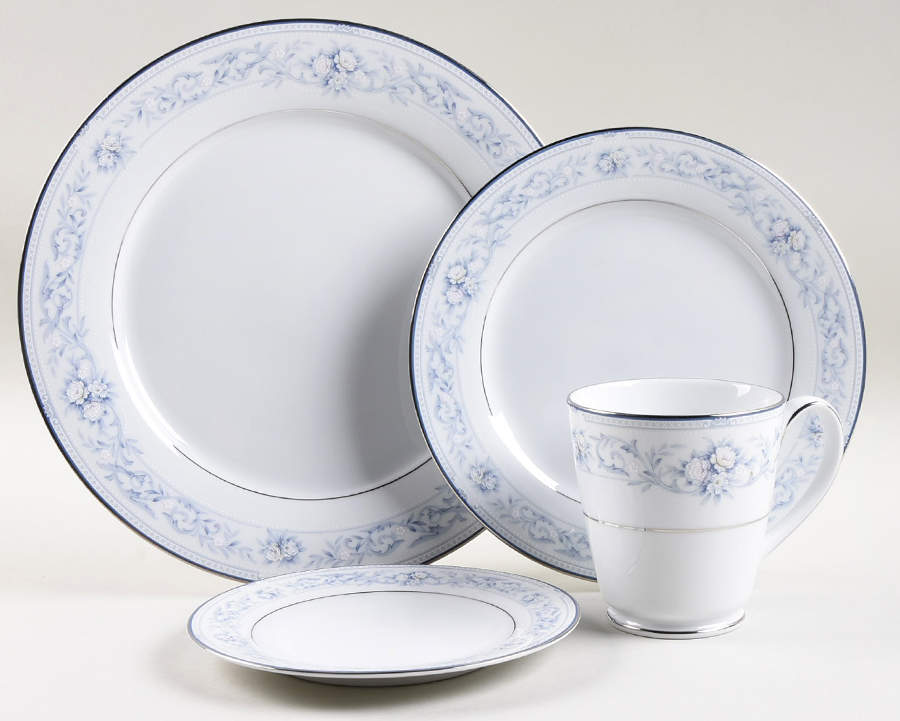 Dearborn 4 Piece Place Setting by Noritake-1