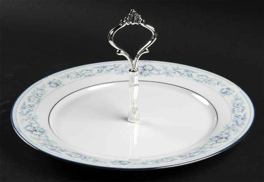 Dearborn Round Serving Plate with Handle (DP) by Noritake-1