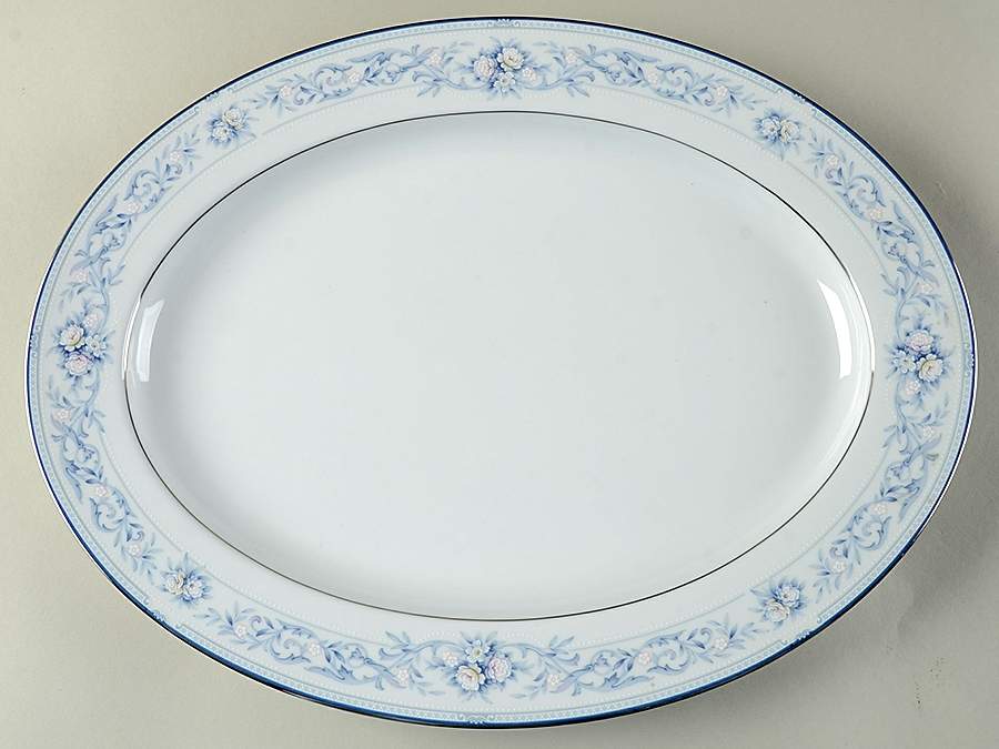 Dearborn 16" Oval Serving Platter by Noritake-1