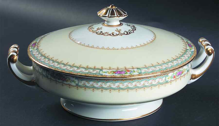Decamps Round Covered Vegetable by Noritake-1