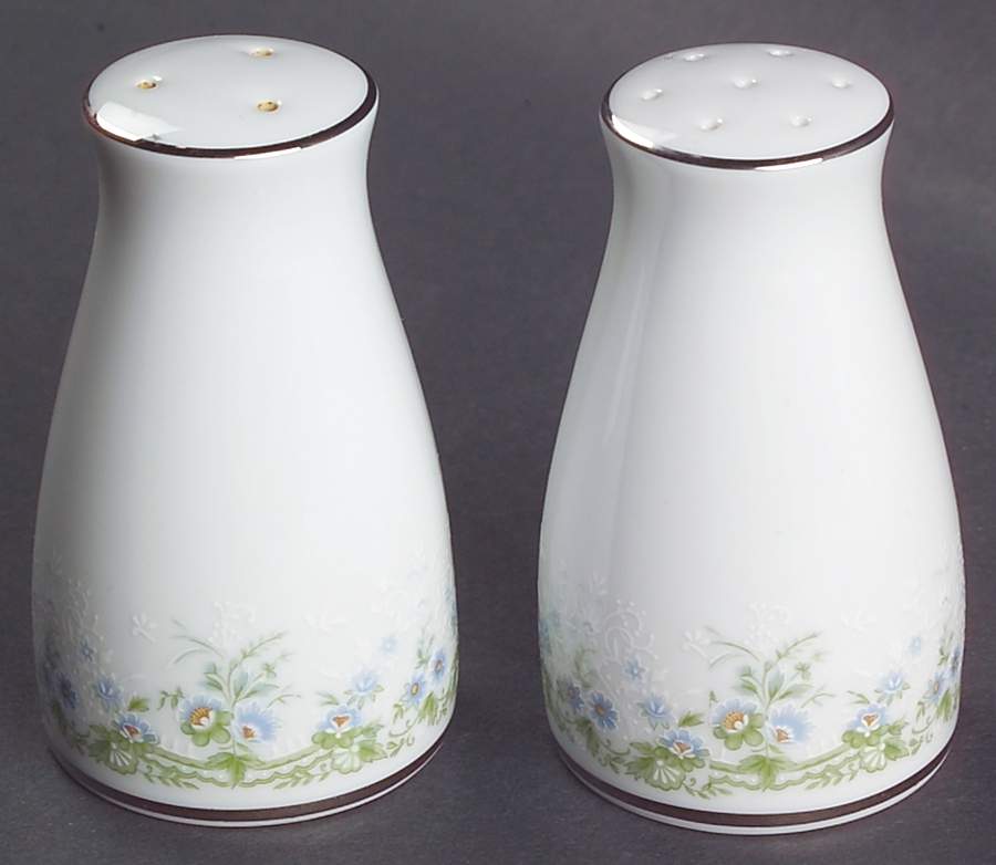 Dee Salt & Pepper Set by Noritake-1