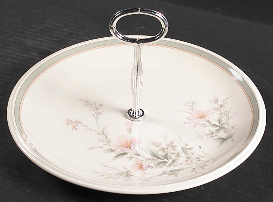 Deerfield Round Serving Plate with Center Handle (Dp) Hc by Noritake-1