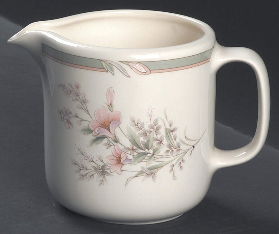 Deerfield Large Gravy Boat/Pitcher by Noritake-1