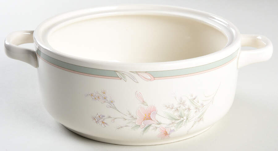Deerfield 1.25 Qt Round Casserole No Lid by Noritake-1