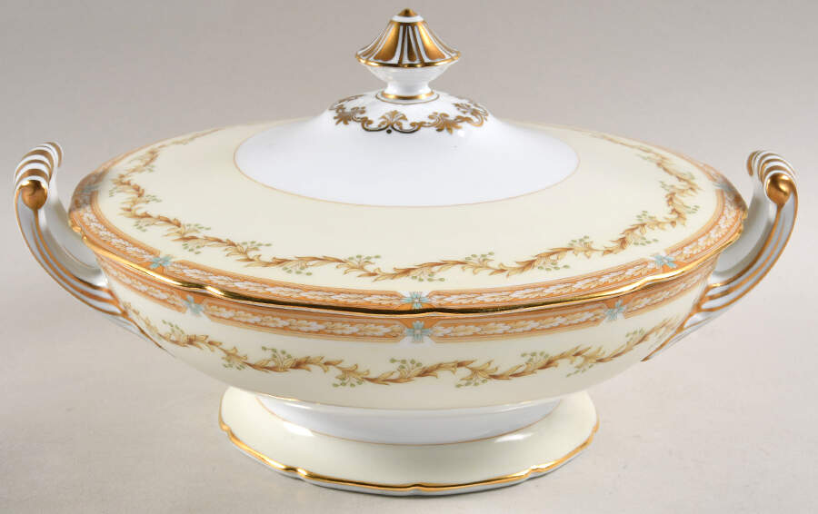 Delaven Round Covered Vegetable by Noritake-1