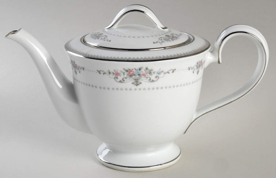 Delburne Teapot & Lid by Noritake-1