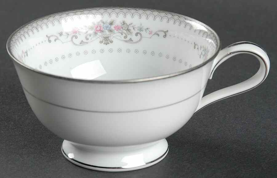 Delburne Footed Cup by Noritake-1