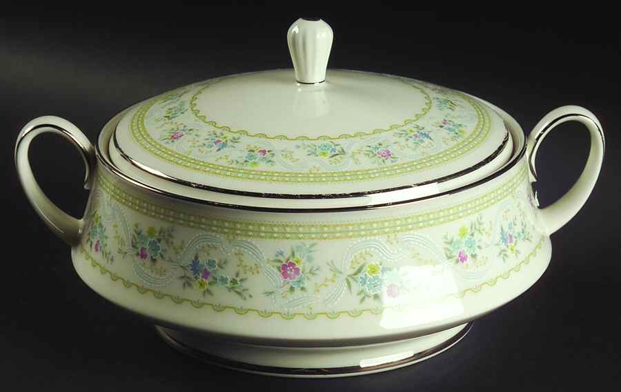 Delight Round Covered Vegetable by Noritake-1