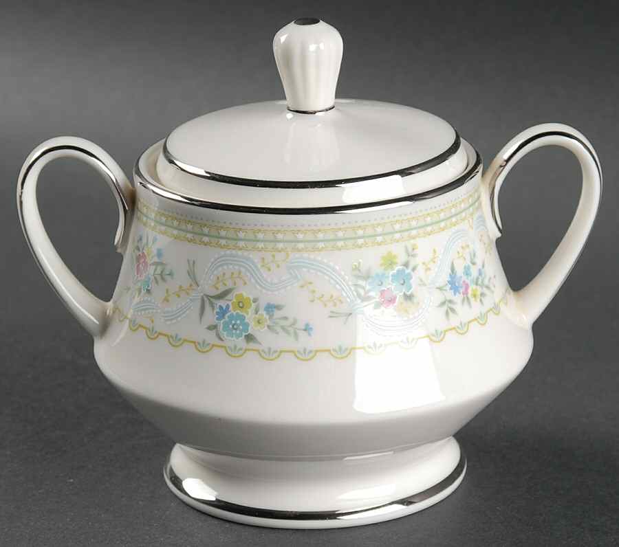 Delight Sugar Bowl & Lid by Noritake-1