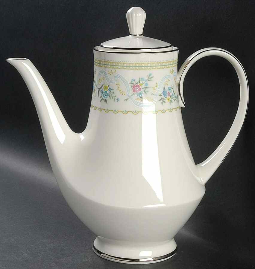 Delight Coffee Pot & Lid by Noritake-1