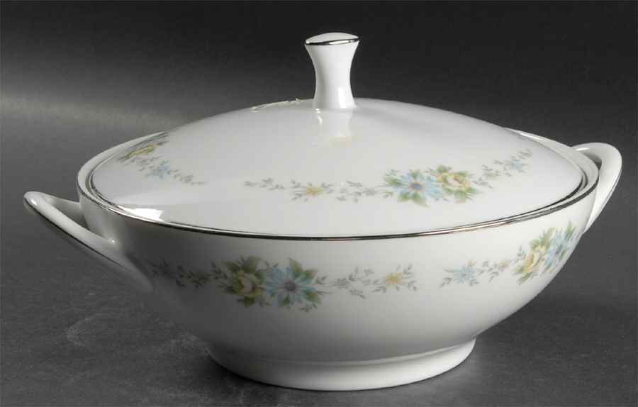 Delphine Round Covered Vegetable by Noritake-1