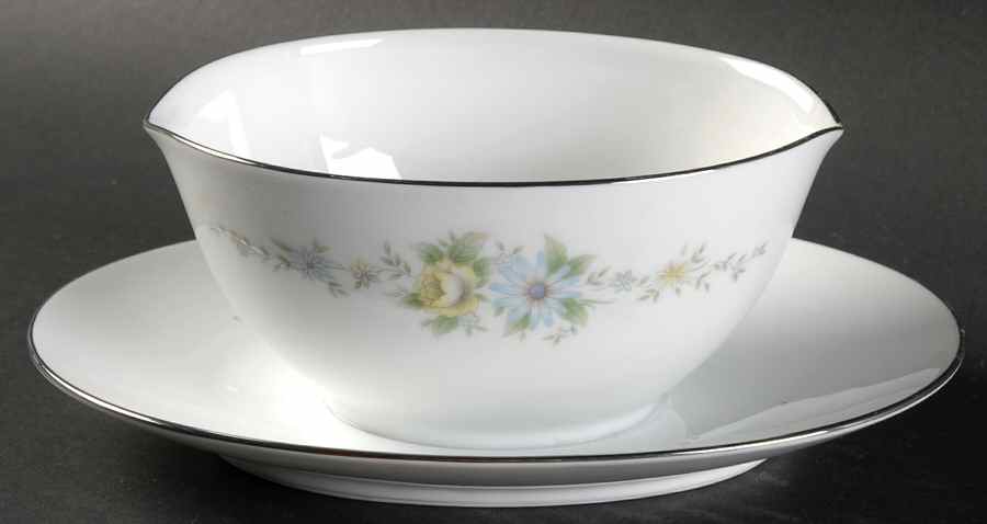 Delphine Gravy Boat with Attached Underplate by Noritake-1