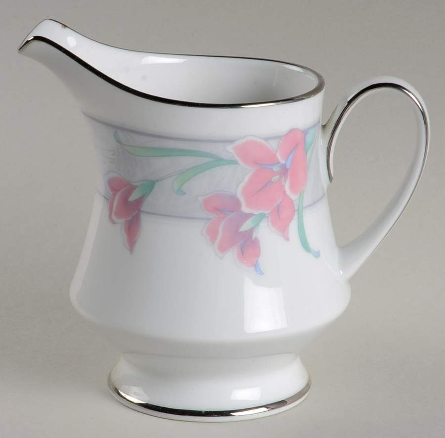 Deco Magic Creamer by Noritake-1