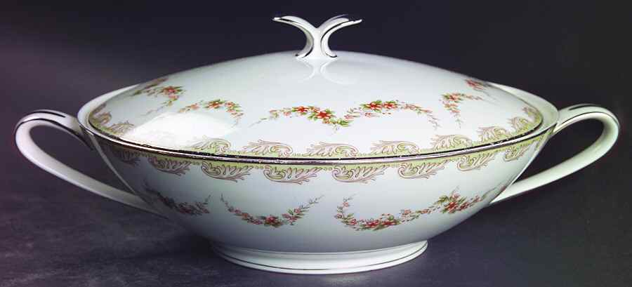Denise Round Covered Vegetable by Noritake-1