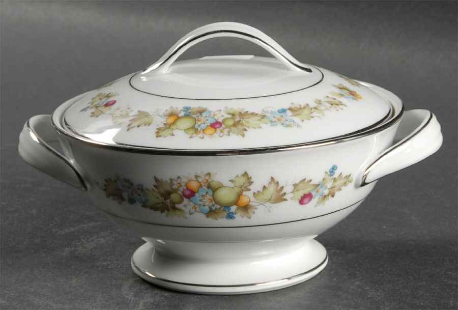 Diane Sugar Bowl & Lid by Noritake-1