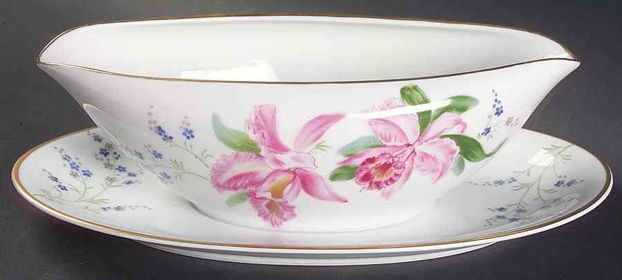 Dolores Gravy Boat with Attached Underplate by Noritake-1