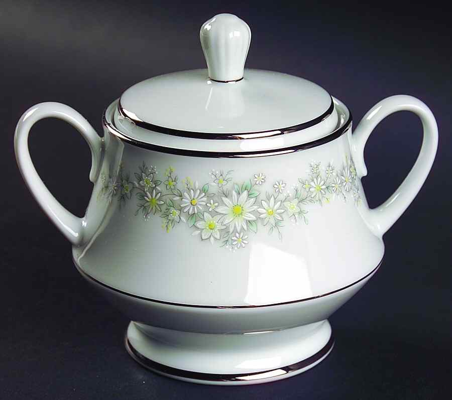 Donegal Sugar Bowl & Lid by Noritake-1