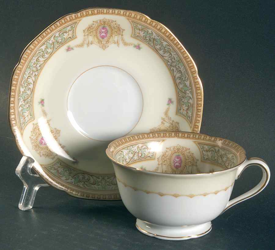 Donora Footed Cup & Saucer Set by Noritake-1