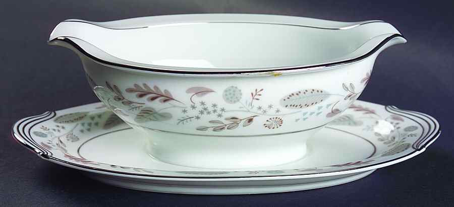 Doranne Gravy Boat with Attached Underplate by Noritake-1
