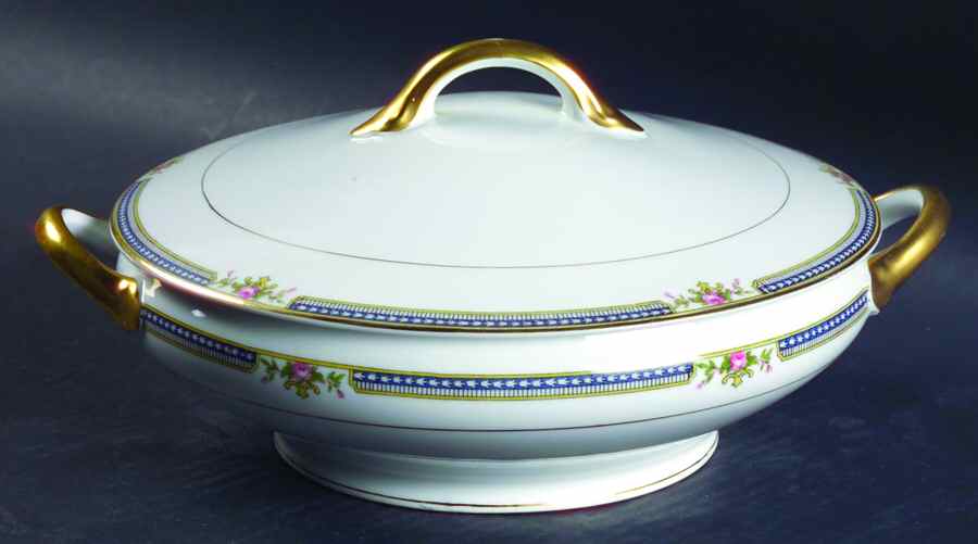 Doris Round Covered Vegetable by Noritake-1