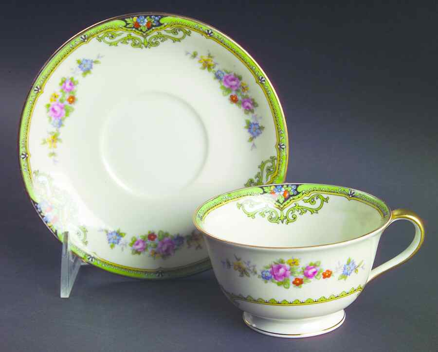 Dorian Footed Cup & Saucer Set by Noritake-1