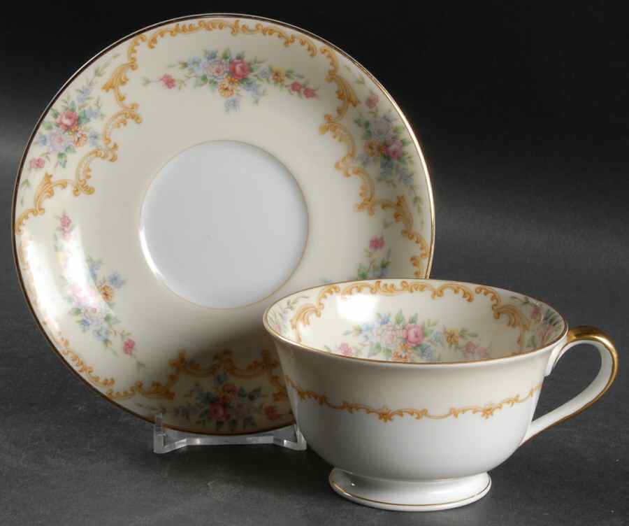 Dovier Footed Cup & Saucer Set by Noritake-1