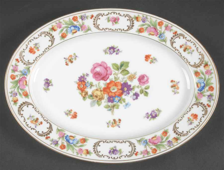 Dresalda 11" Oval Serving Platter by Noritake-1