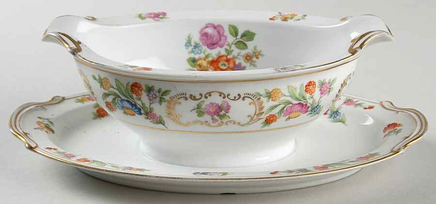 Dresalda Gravy Boat with Attached Underplate by Noritake-1