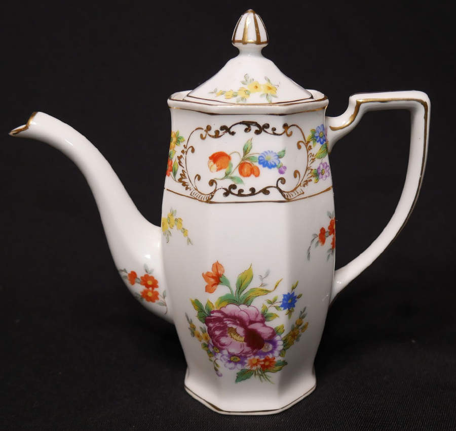 Dresdena Mini Coffee Pot & Lid by Noritake-1