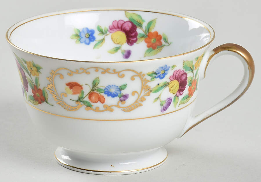 Dresdena Oversized Cup by Noritake-1