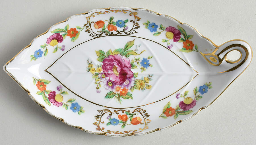 Dresdena Leaf Shaped Dish by Noritake-1