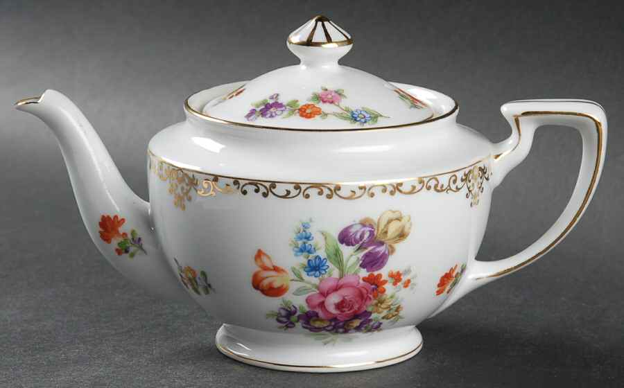 Dresdoll Mini Teapot & Lid by Noritake-1